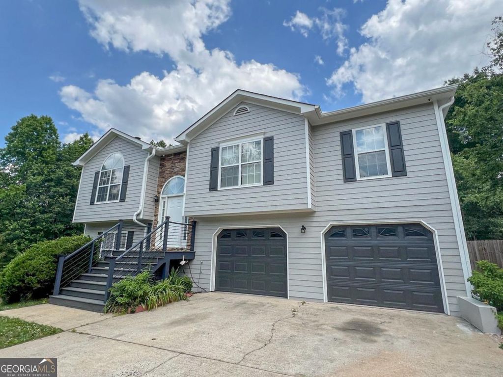 Photo of 213 WYNFIELD Way, Auburn, GA 30011 (MLS # 10774865)