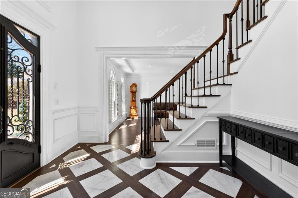 1026 Quaker Ridge WAY