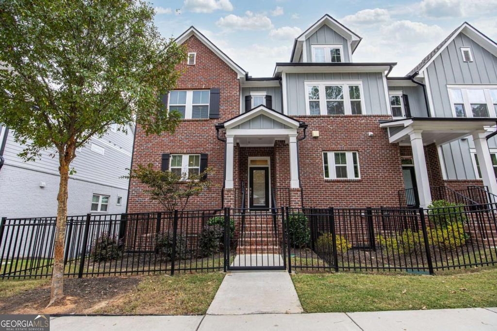 Photo of 2736 Bell Drive SE, Smyrna, GA 30080 (MLS # 10639420)