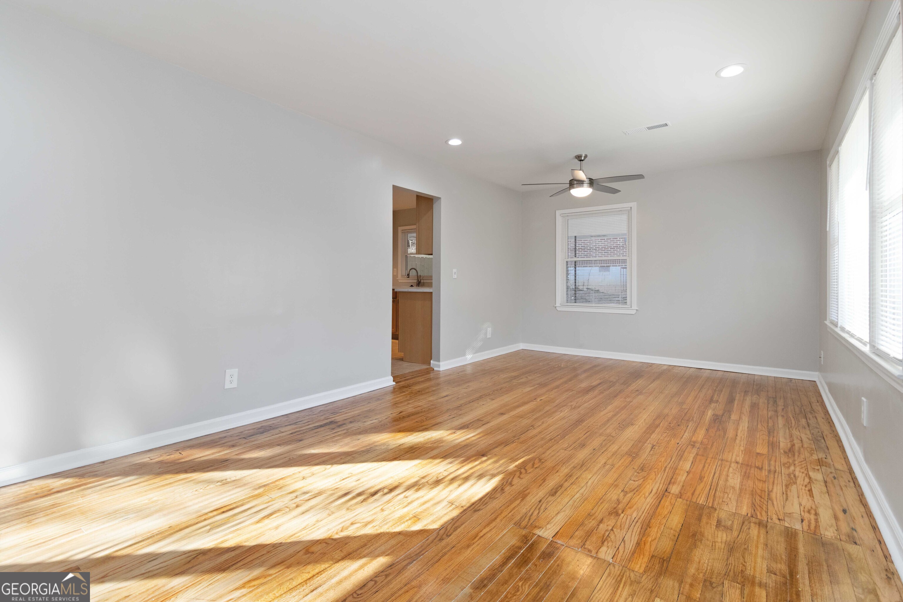 1796 Arkose DR SE