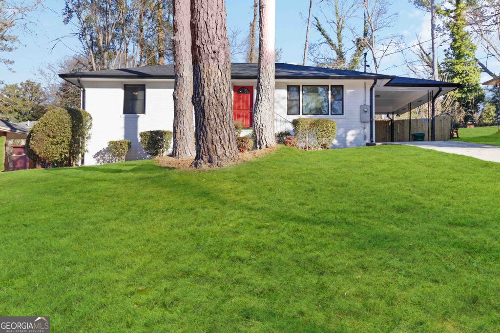 Photo of 1796 Arkose Drive SE, Atlanta, GA 30316 (MLS # 10770918)