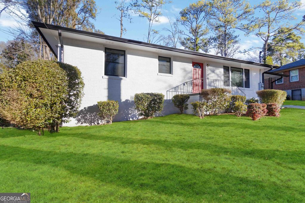 Photo of 1796 Arkose Drive SE, Atlanta, GA 30316 (MLS # 10770918)