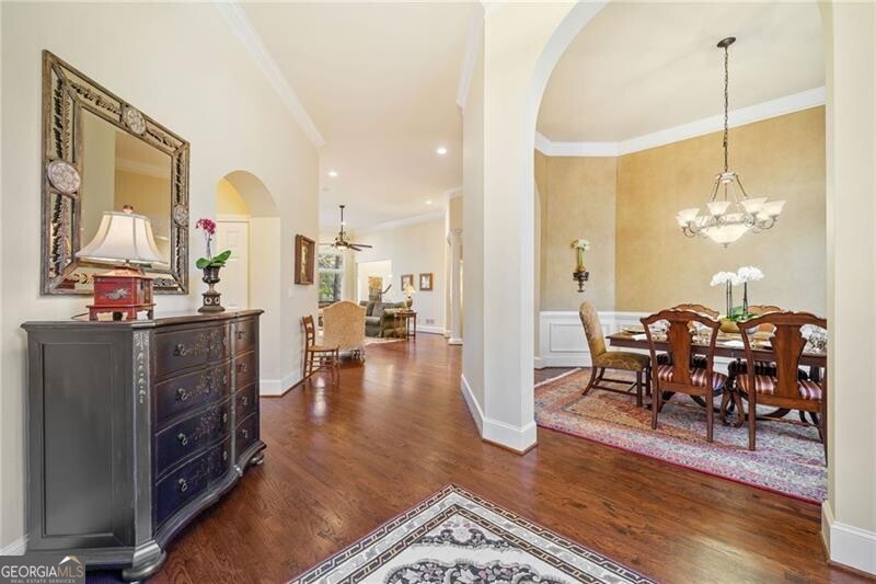 Suwanee, Georgia 30024, United States, 5 Bedrooms Bedrooms, ,6 BathroomsBathrooms,Residential,Pending,22230