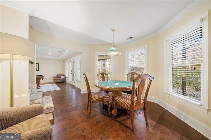 Suwanee, Georgia 30024, United States, 5 Bedrooms Bedrooms, ,6 BathroomsBathrooms,Residential,Pending,22230