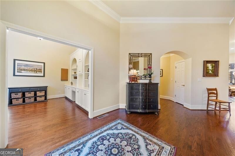 Suwanee, Georgia 30024, United States, 5 Bedrooms Bedrooms, ,6 BathroomsBathrooms,Residential,Pending,22230