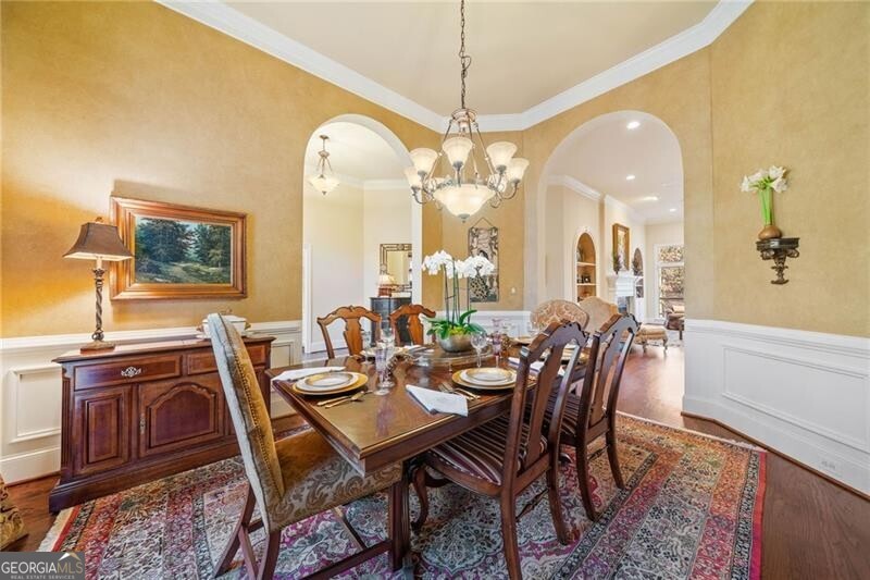 Suwanee, Georgia 30024, United States, 5 Bedrooms Bedrooms, ,6 BathroomsBathrooms,Residential,Pending,22230