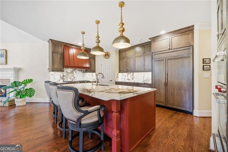 Suwanee, Georgia 30024, United States, 5 Bedrooms Bedrooms, ,6 BathroomsBathrooms,Residential,Pending,22230