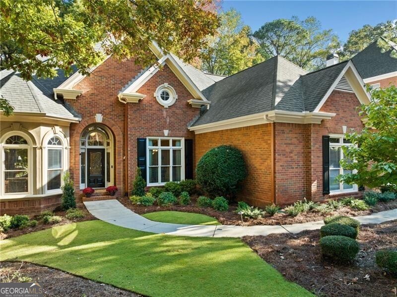 Suwanee, Georgia 30024, United States, 5 Bedrooms Bedrooms, ,6 BathroomsBathrooms,Residential,Pending,22230