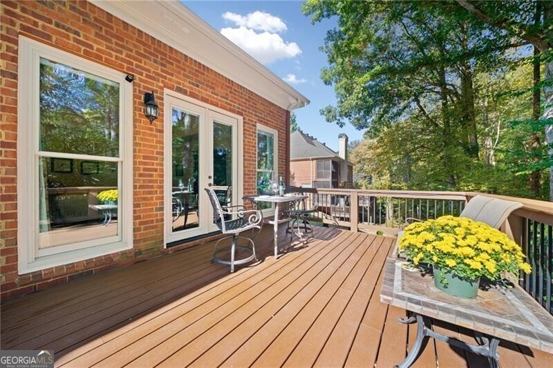 Suwanee, Georgia 30024, United States, 5 Bedrooms Bedrooms, ,6 BathroomsBathrooms,Residential,Pending,22230