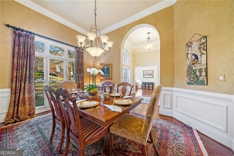 Suwanee, Georgia 30024, United States, 5 Bedrooms Bedrooms, ,6 BathroomsBathrooms,Residential,Pending,22230