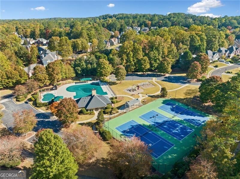 Suwanee, Georgia 30024, United States, 5 Bedrooms Bedrooms, ,6 BathroomsBathrooms,Residential,Pending,22230