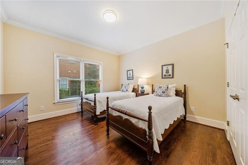 Suwanee, Georgia 30024, United States, 5 Bedrooms Bedrooms, ,6 BathroomsBathrooms,Residential,Pending,22230