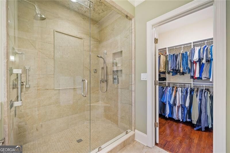 Suwanee, Georgia 30024, United States, 5 Bedrooms Bedrooms, ,6 BathroomsBathrooms,Residential,Pending,22230