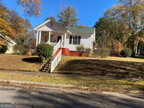 A home in Thomaston