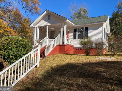 A home in Thomaston