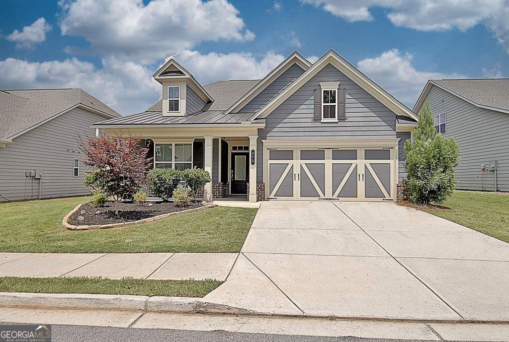 Photo of 375 Plainfield Street, Fayetteville, GA 30215 (MLS # 10824574)
