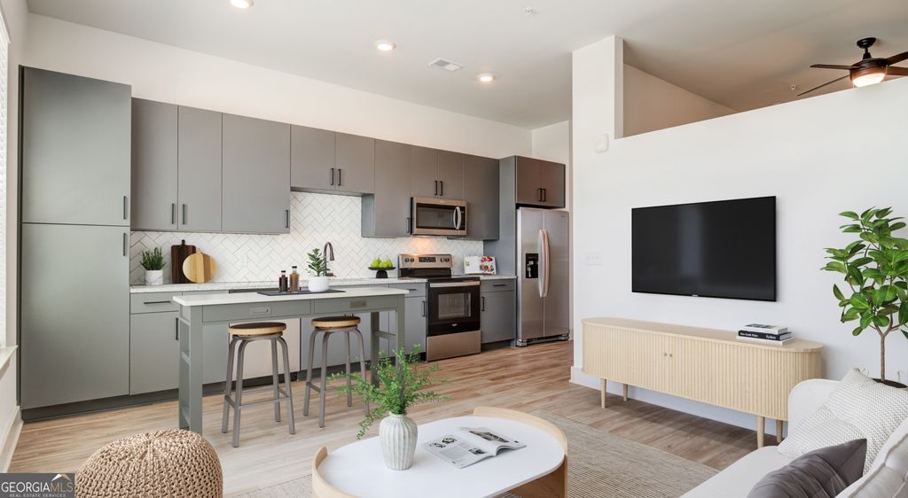 Photo of 1000 Rea Drive #1418, Gainesville, GA 30501 (MLS # 10660944)