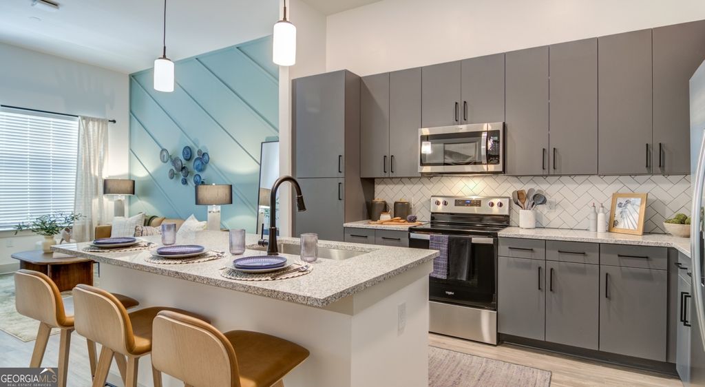 Photo of 1000 Rea Drive #1418, Gainesville, GA 30501 (MLS # 10660944)