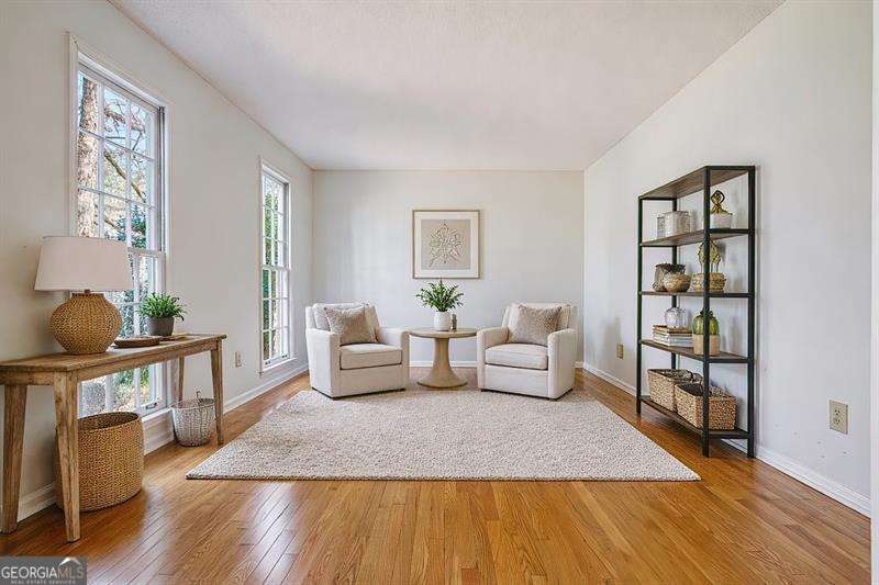 4241 Glenforest WAY NE