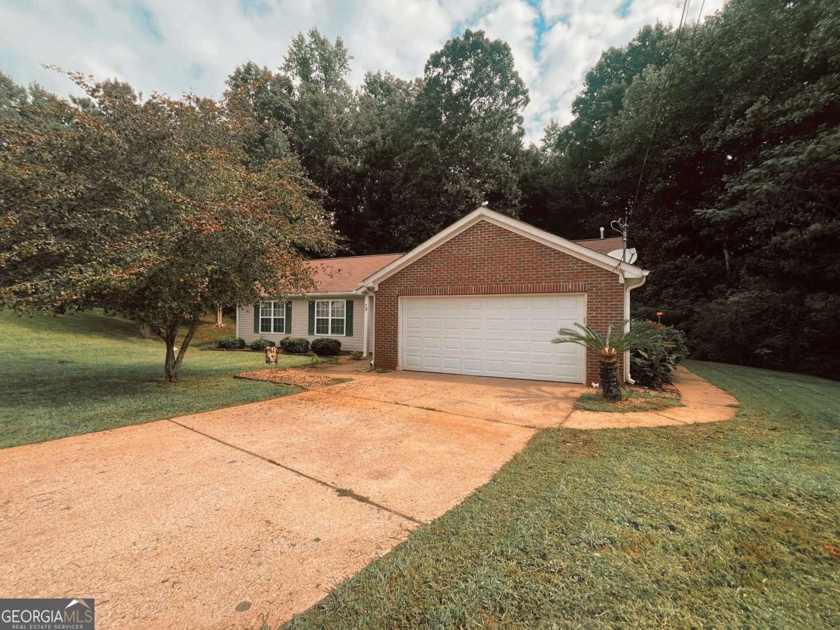 74 Canterbury DR