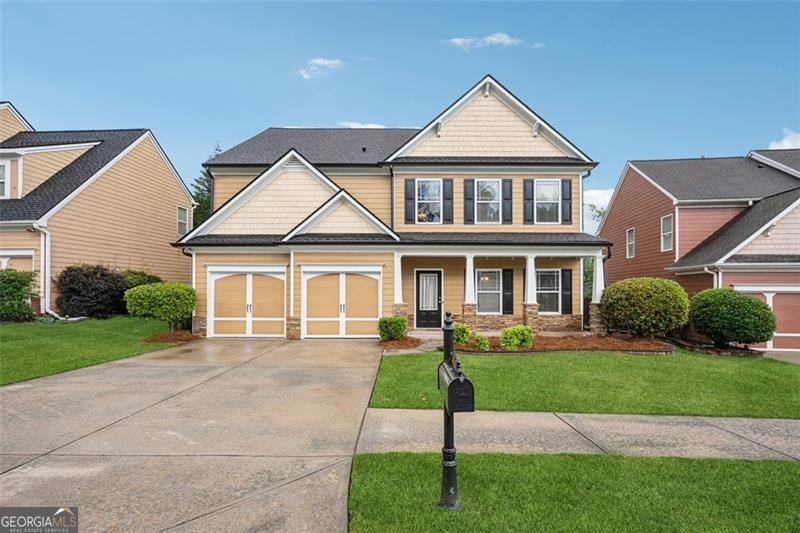 2040 VILLAGE GREEN DR