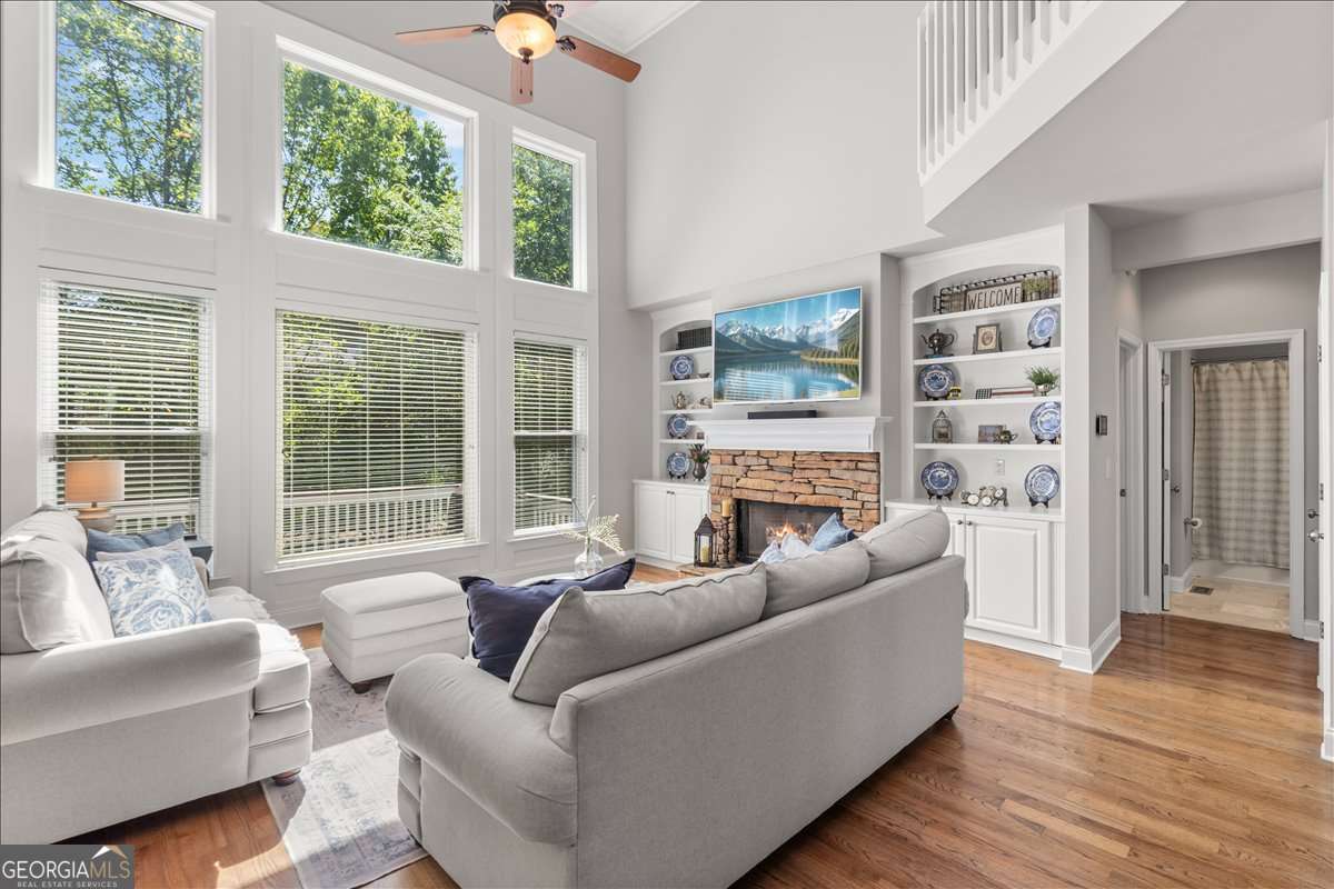 3895 Collier TRCE NW