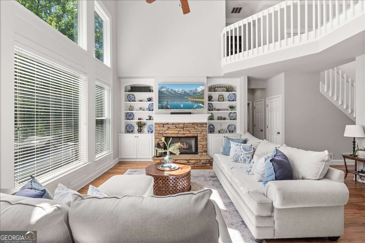 3895 Collier TRCE NW