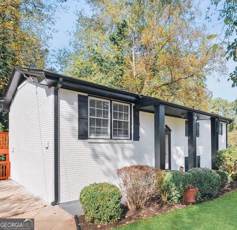 Photo of 1969 Valley Ridge Drive SW, Atlanta, GA 30331 (MLS # 10672936)