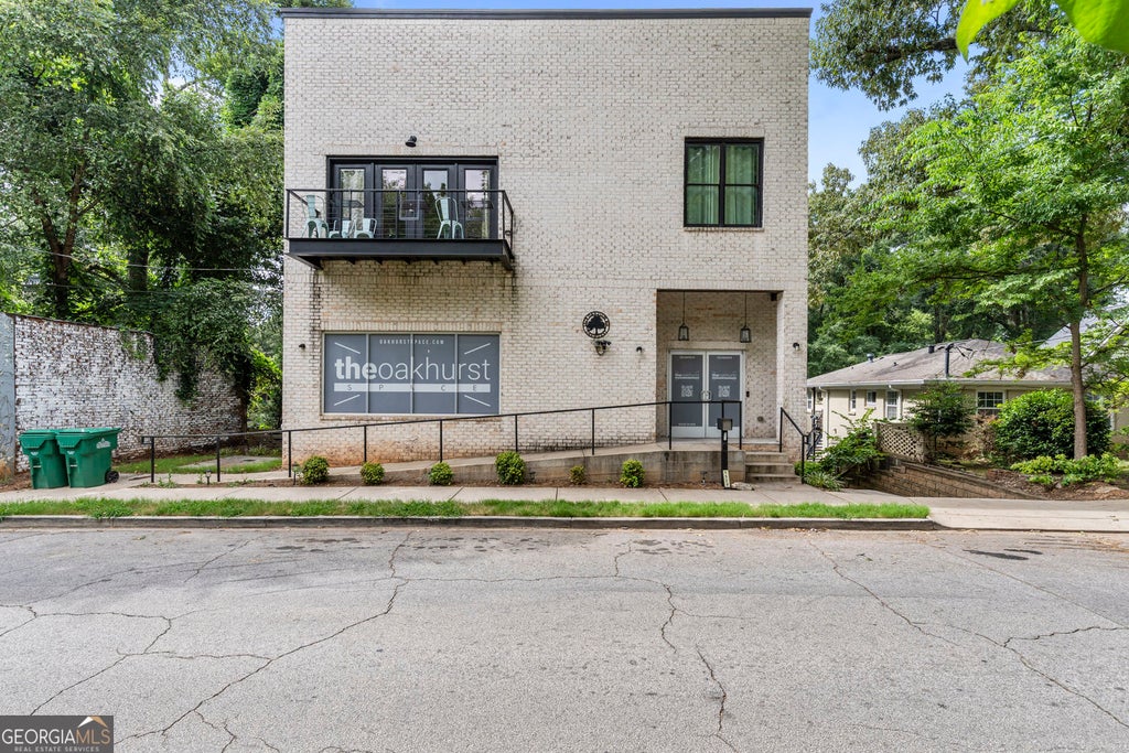 Photo of 1529 Oakview Road, Decatur, GA 30030 (MLS # 10868222)