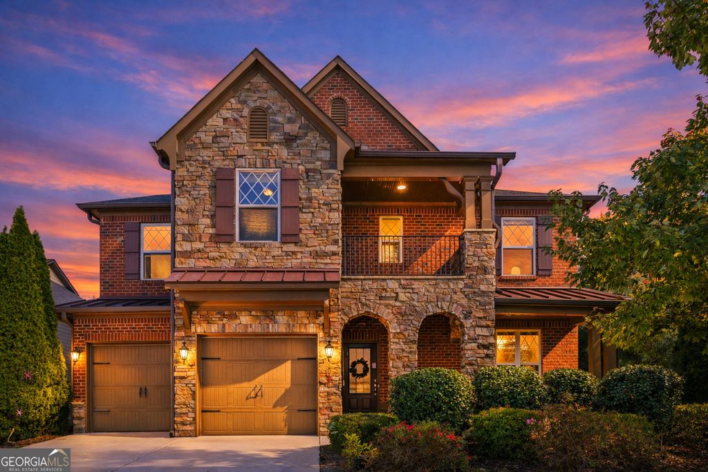 Photo of 5860 Bluff Heights Drive, Cumming, GA 30040 (MLS # 10709448)