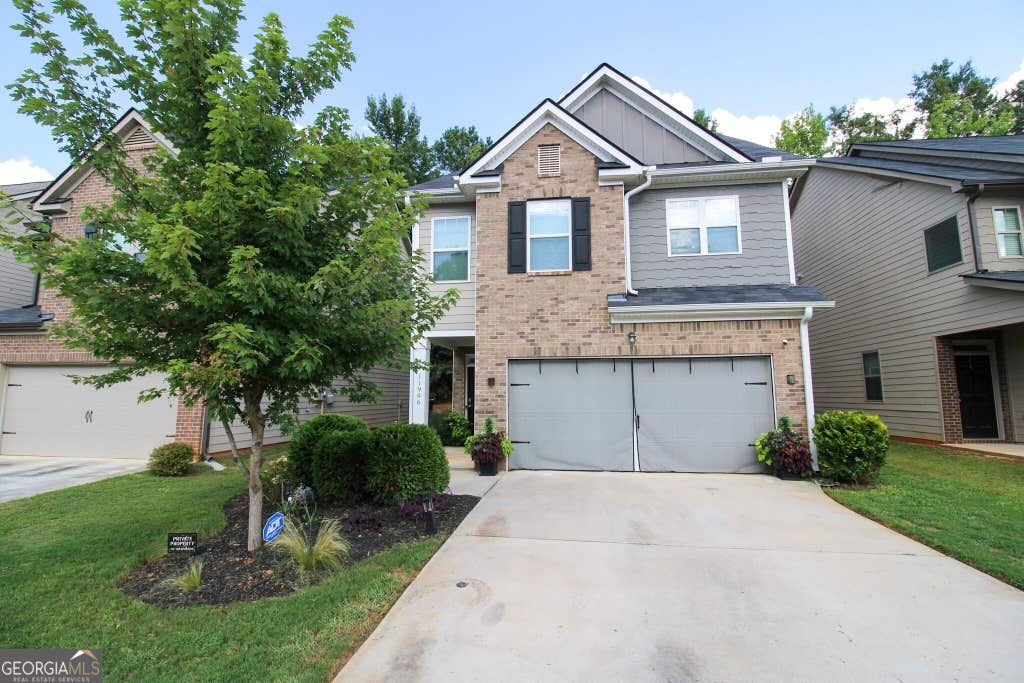 Photo of 11946 Lovejoy Crossing Way, Hampton, GA 30228 (MLS # 10824397)