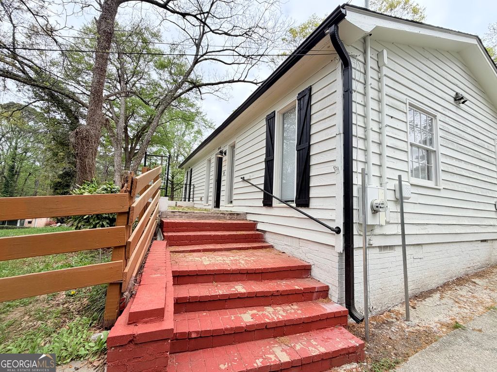 Photo of 1545 Orlando Street SW, Atlanta, GA 30311 (MLS # 10721932)