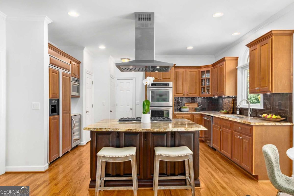 1120 Whitehall Pointe