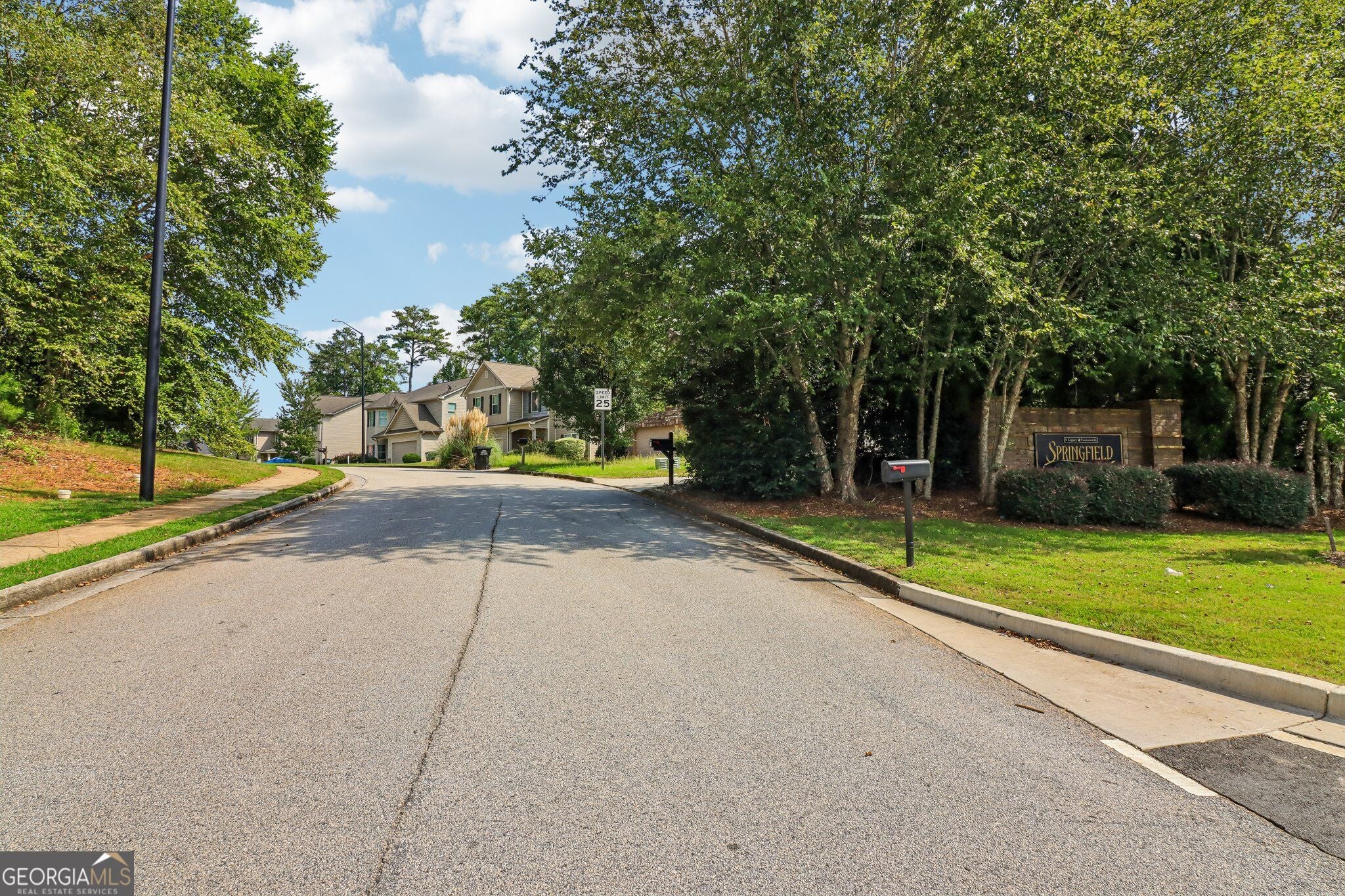 117 Brookvalley XING