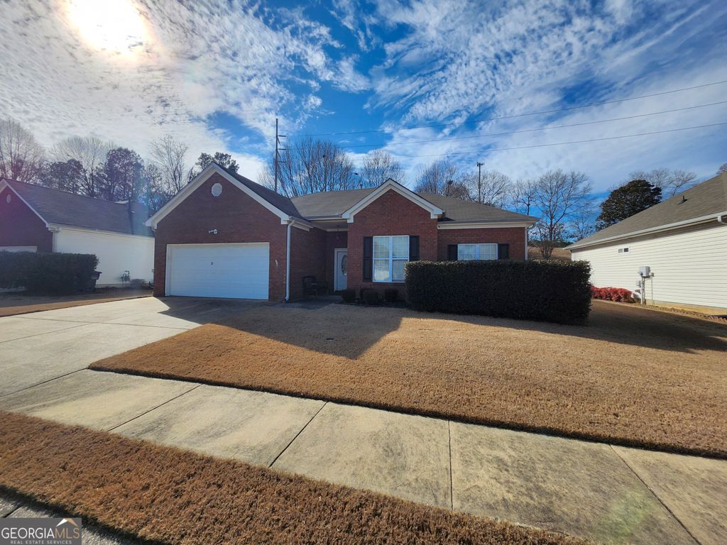 Photo of 265 Emily Park, Fayetteville, GA 30215 (MLS # 10684566)