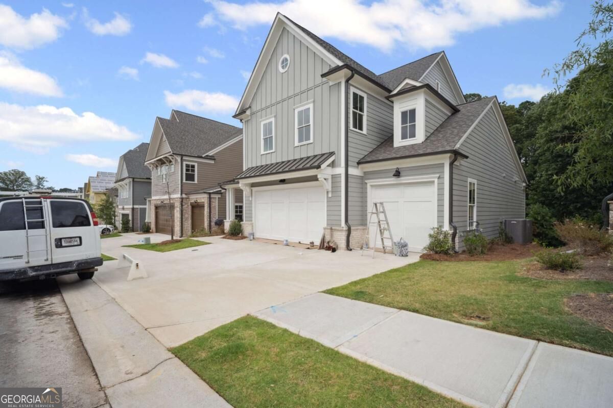 841 Lakemont DR