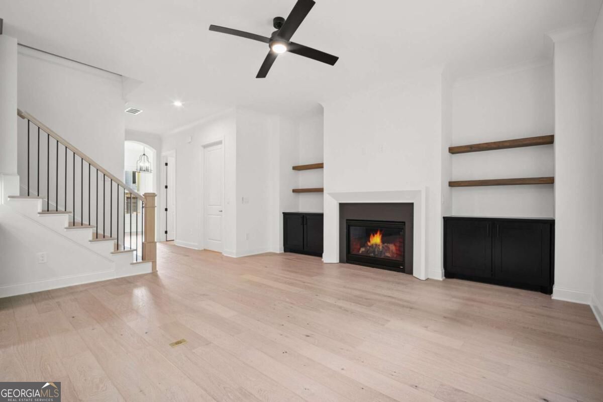 841 Lakemont DR