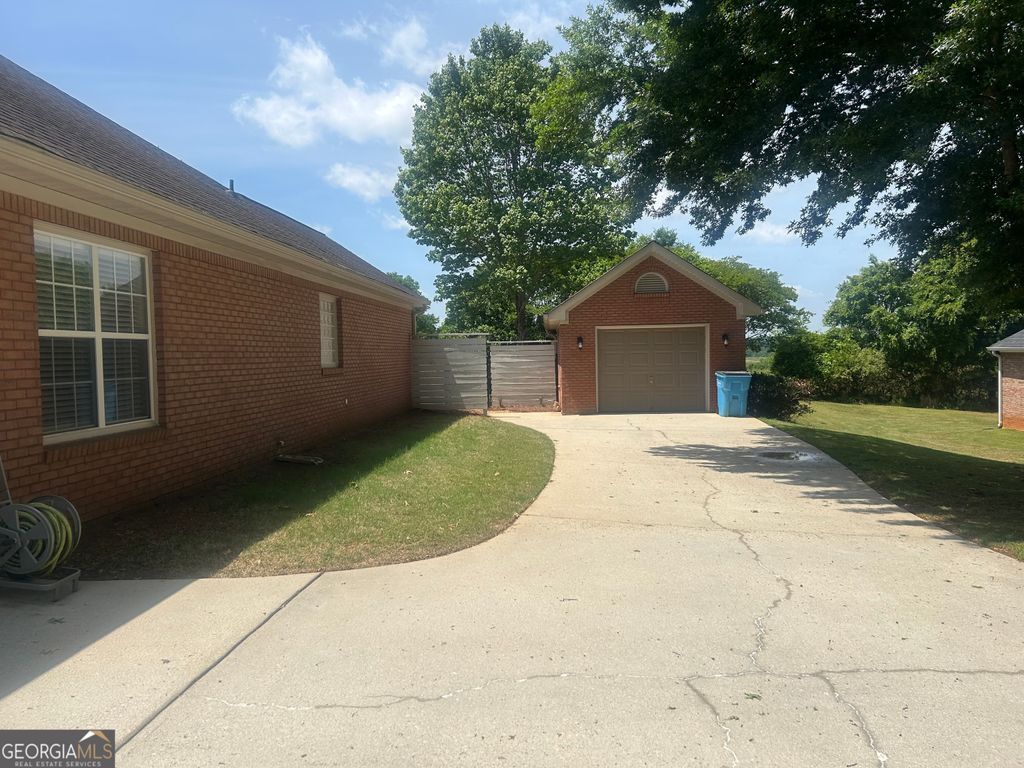 Photo of 563 Heathmoor Drive, McDonough, GA 30252 (MLS # 10753460)