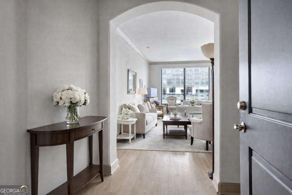 Photo of 3445 Stratford Road NE #2605, Atlanta, GA 30326 (MLS # 10678111)