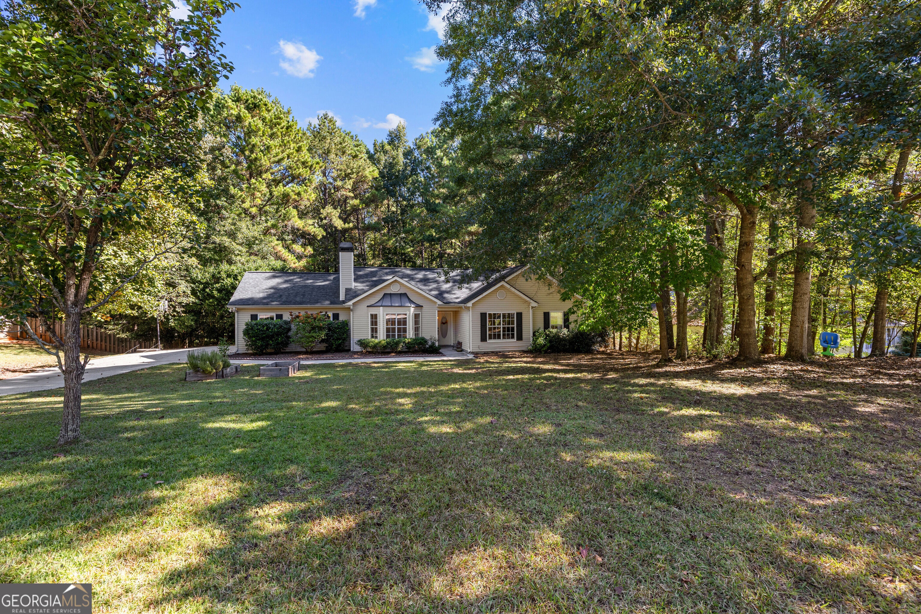105 Paces Landing PL