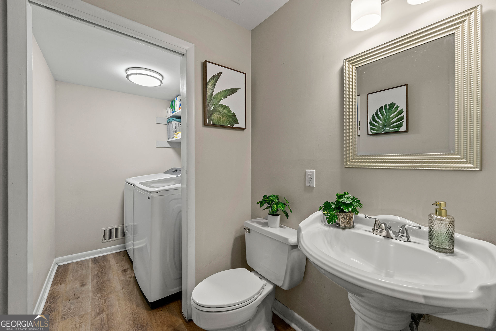 WILLOW POINT - Residential