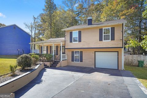 Photo of 884 Forest Path, Stone Mountain, GA 30088 (MLS # 10633550)