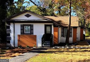 Investor Special or Perfect for First-Time Homebuyer! Rare opportunity to own a single-family home set up like a duplex, currently operating as a high-performing Airbnb with consistent occupancy between 80-100%. Each unit is generating an average of $4,200/month in short-term rental income. The property features two separate living spaces with private entrances, ideal for house hacking or rental income. Live in one unit and rent out the other, or continue operating both as a turnkey short-term rental business. Home is fully furnished and currently fully occupied with Airbnb guests including flight crews, travel nurses, and business travelers. Seller offering $9,000 in closing cost assistance, making this an ideal property for FHA buyers. Ask about options for a 40-year FHA mortgage to lower monthly payments and increase affordability. Key Highlights: Single-family home with duplex-style layout Strong Airbnb income history High occupancy with recurring travel clientele Average combined rental income: ~$8,400/month Seller to contribute $9,000 toward buyer's closing costs FHA/first-time buyer friendly - potential for low/no money down Live in one unit, rent the other - or rent both Fully furnished and rental-ready Ask about 40-year FHA loan options to reduce monthly payment This is a unique opportunity to own a property that offers both a primary residence and income-producing potential from day one. Buyer to verify all information. Showings by appointment only.