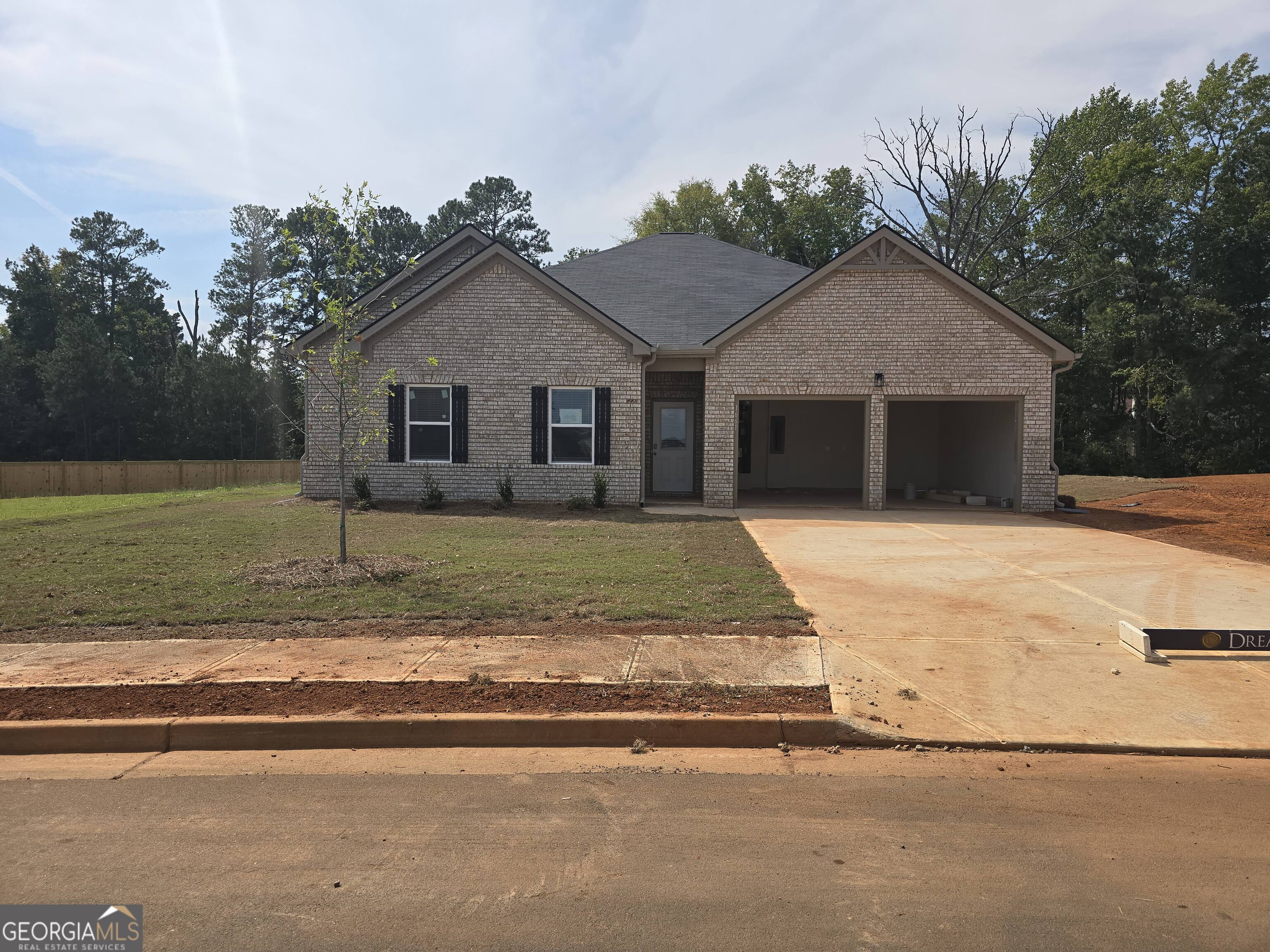 1661 Fuma Leaf WAY 245