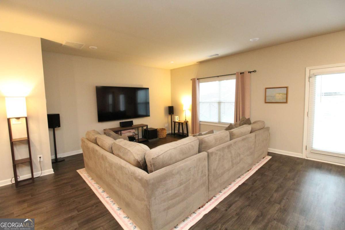 Auburn Station - Residential