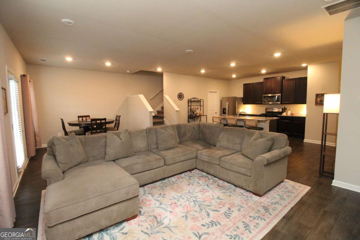 Auburn Station - Residential