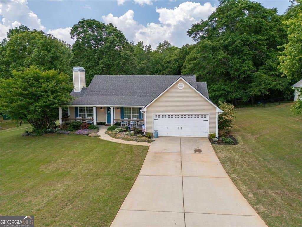 Photo of 329 Tallassee Lane, Statham, GA 30666 (MLS # 10824067)