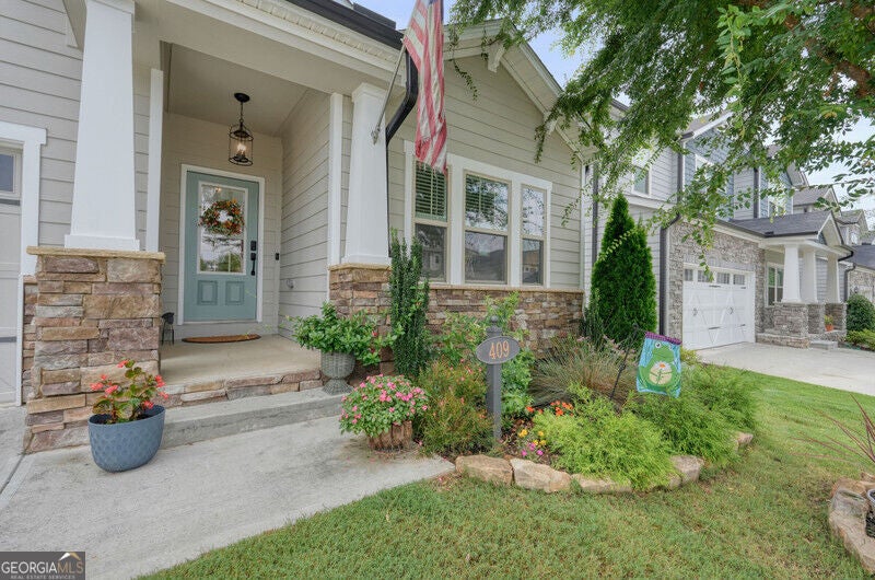 409 Mcdaniel PL