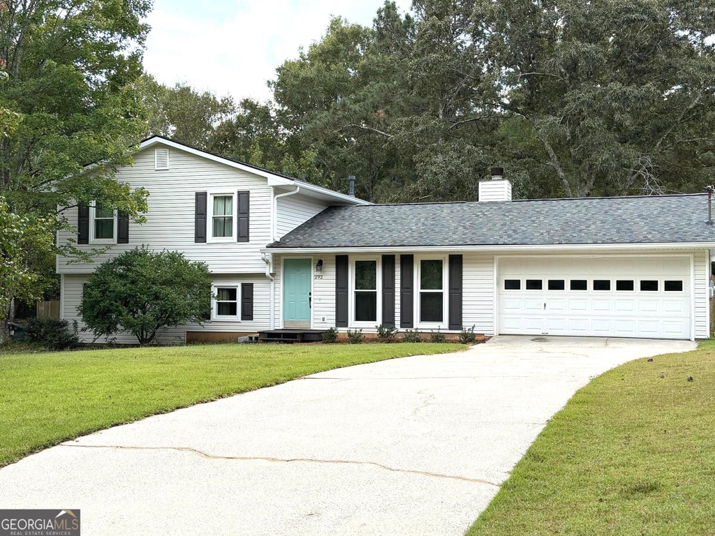 Photo of 292 Cypress Circle, Carrollton, GA 30116 (MLS # 10866723)