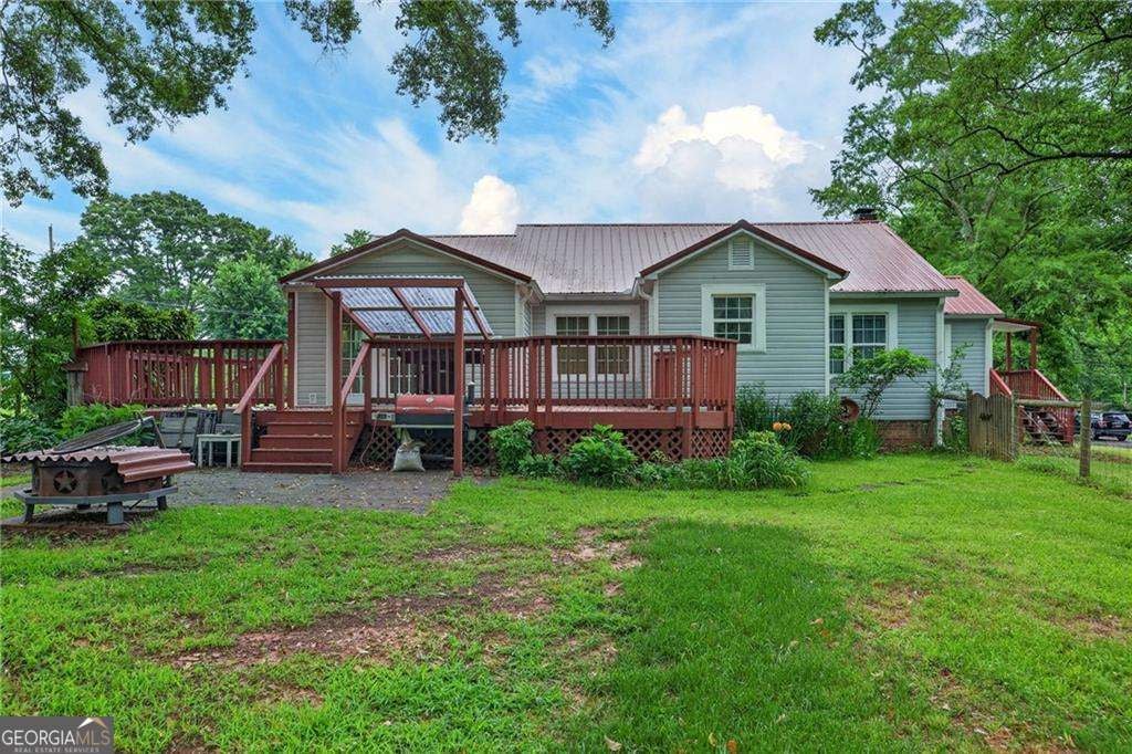 16 Garrett AVE